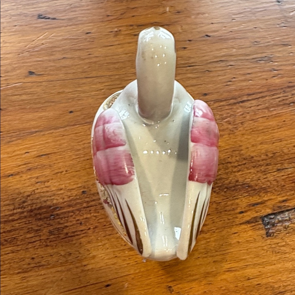 Vintage Ceramic Swan Figurine with Pink Accents - Picture 5 of 9